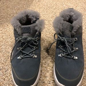 UGG Shoes size 6 in great condition